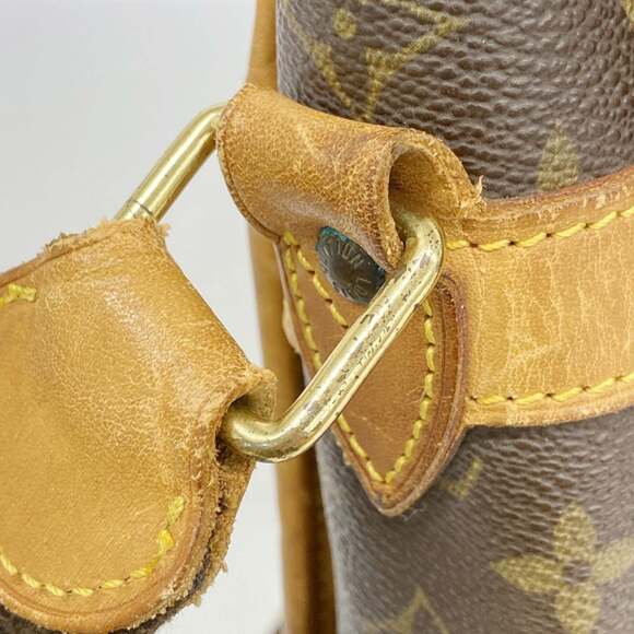 LOUIS VUITTON Brown Monogram Shoulder Bag - Picture 9 of 13